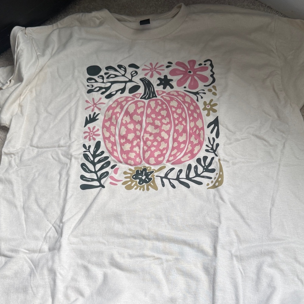 Gildan Cream Tee with Pink Pumpkin Design